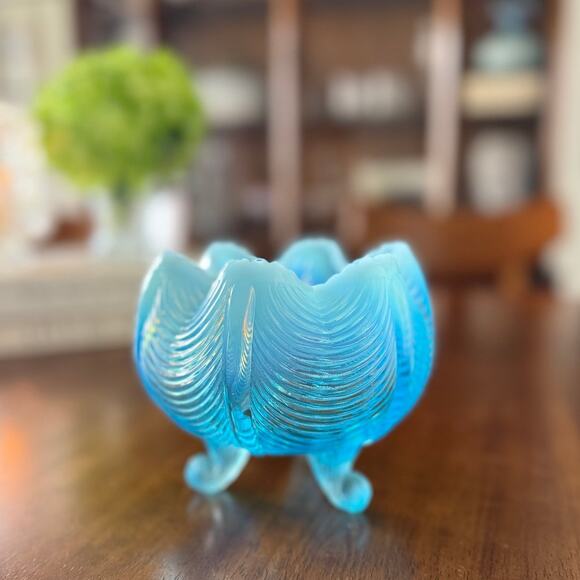 Fenton Blue Opalescent Glass Three Footed Rose Bowl Vase Drape Design - Picture 2 of 12